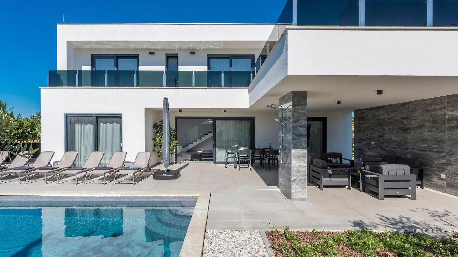 Amazing Holiday Home In Novigrad With Bubble Bath Buzinija